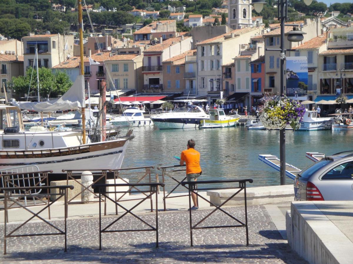 T3 4* Centre De Parking, Climatisé, Wifi Appartement Cassis